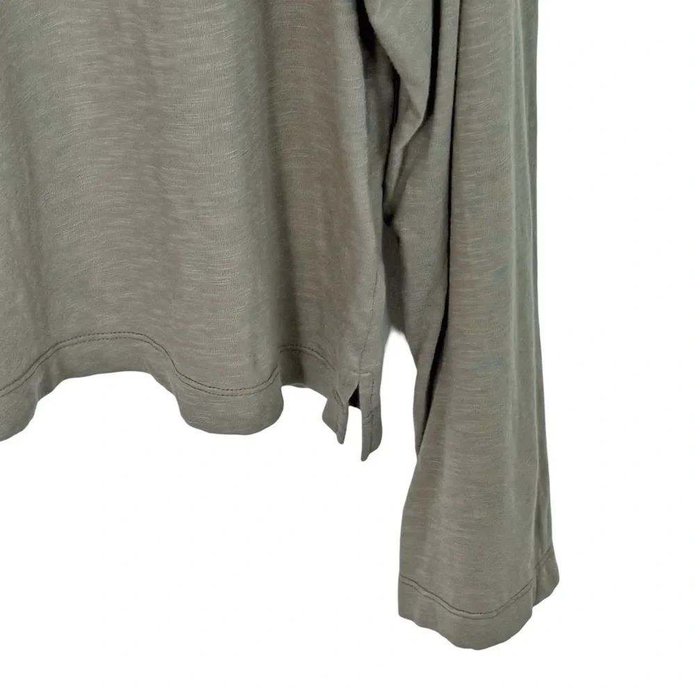 NWT URBAN RENEWAL x UO Olive Green Long Sleeve T-shirt Faded Bleached Arm M